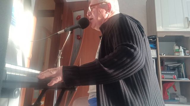 Ненужные люди смотреть онлайн