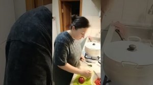 САЛАТЭС 🥗 КОМПОТЭС 💥всё готово 👌 Приятного вечера и до завтра 💋