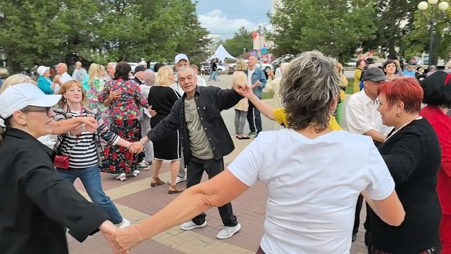 Поздравляем выпускников)))🎉🎉🎉... 28.06.25...