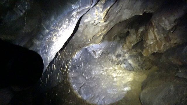 поход в пещеру смотреть онлайн