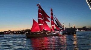 Дождливый школьный выпускной