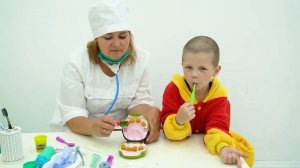 44 Ребенок проснулся и убегает из коляски
