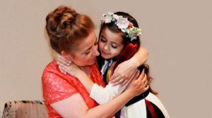 Объятия меня взрослой и ребёнка