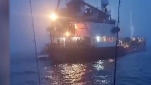 В Уссурийском заливе спасли туристов, которые оказались за бортом прогулочного катера