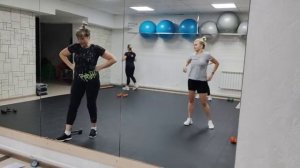 ГАНТЕЛИ 4 КГ. интенсивно интересно💪🤗прорабатываем все тело за 40 минут