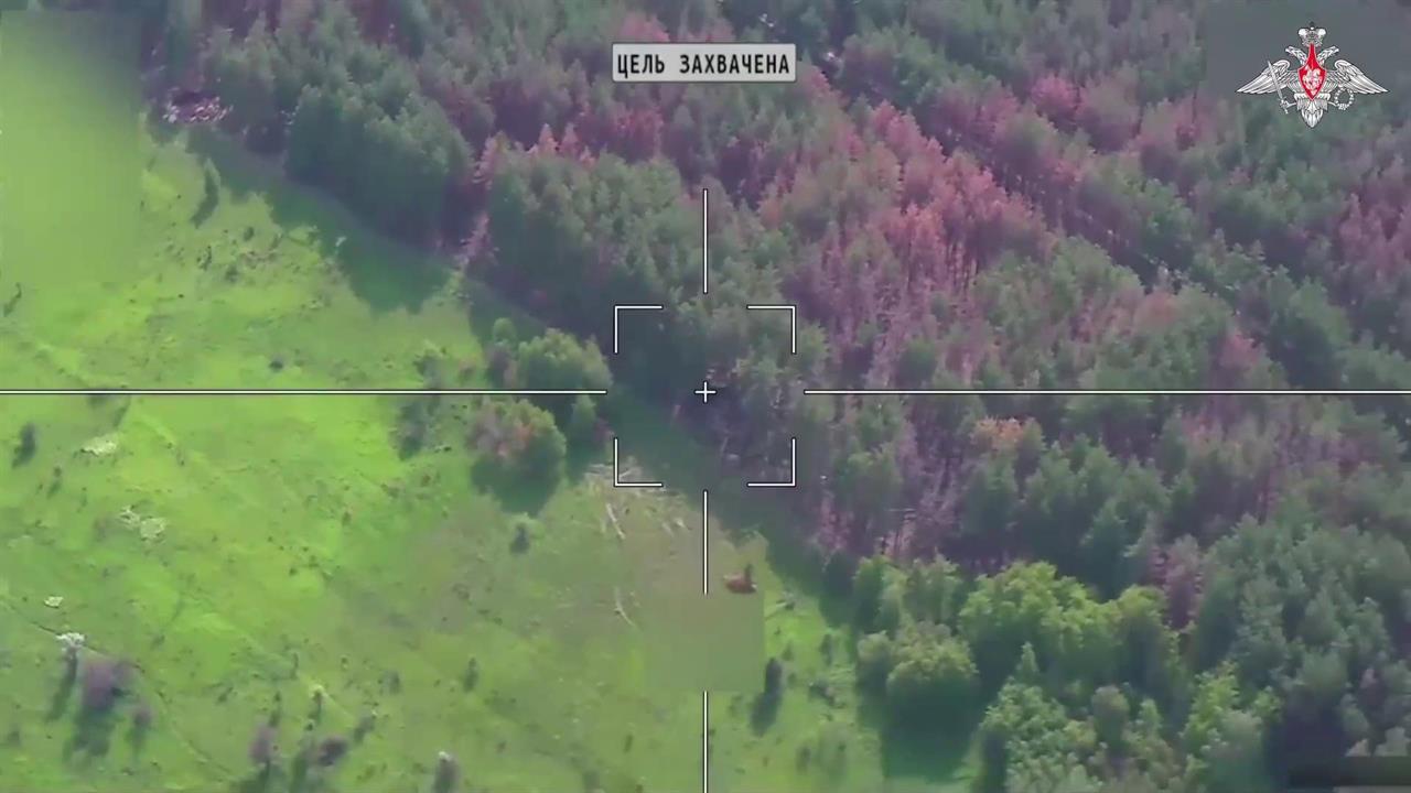 "Ланцет" точным попаданием уничтожил гаубицу ВСУ под Харьковом: видео