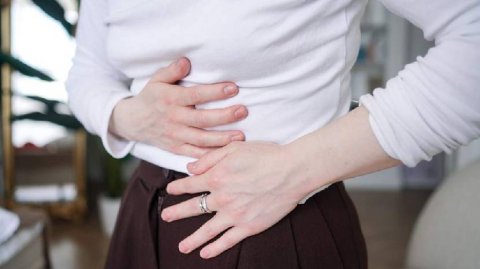 Врач назвала вызывающие вздутие живота продукты