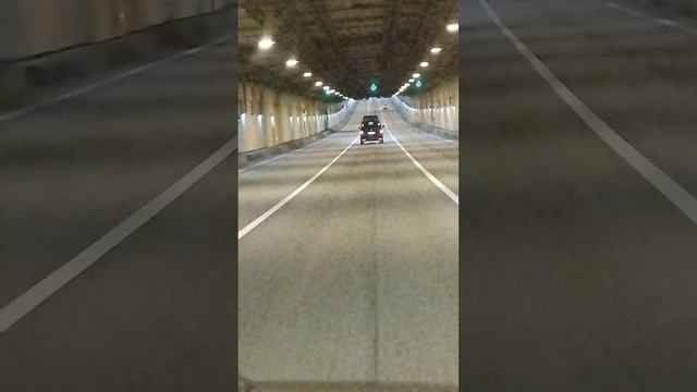 Автомобильный тонель в Санкт-Петербурге.