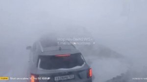 В Норильске черная пурга. На метеостанции в аэропорту города порывы ветра сегодня достигали 25 мс. (