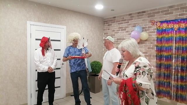 Трус, Балбес и Бывалый на юбилее в кафе "Пузата Хата" смотреть онлайн