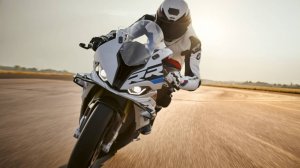 BMW S1000 RR — Топ‑Супербайк: Доставка Адреналина за 3,8 млн