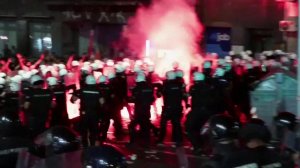 Вторую ночь подряд в Сербии продолжаются массовые акции протеста