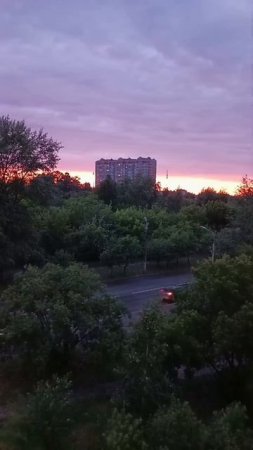 Вечер над парком Юннатов в Красноярске.