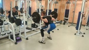 Изометрические приседания с паузой в нижней точке TrainingFactory00