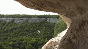 Крым.Бахчисарай.Пещерный город Чуфут-Кале.