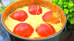ЯБЛОЧНЫЙ ПИРОГ КАК В КАФЕ – ВКУСНЕЕ ШАРЛОТКИ! Простой рецепт с творогом и яблоками, который покорит