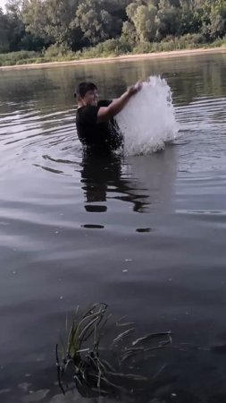 всплеск воды