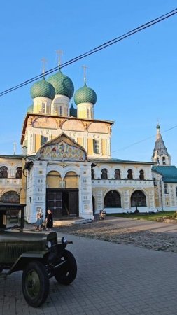 Красивые храмы Ярославской области России