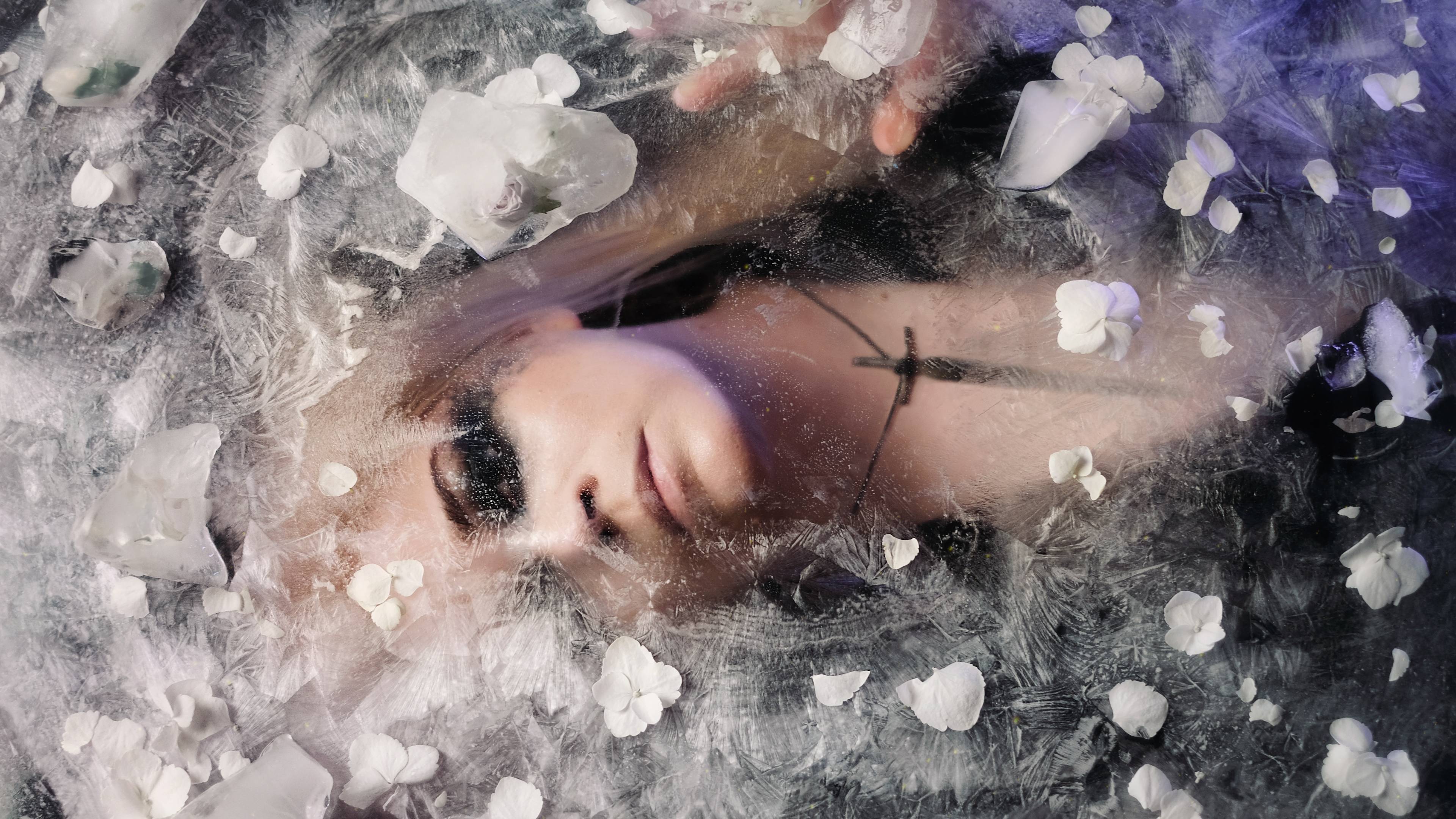 Вельвет — Русалка (Lyric Video 2025) смотреть онлайн