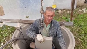 Д. Новое сельцо. Мутная вода в колодце, обслуживание колодца делайте вовремя. podkapaev.ru