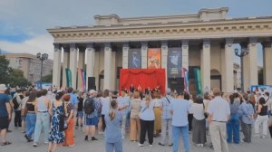 Новосибирск-132 / День города / Выставка ретро автомобилей, концерт в Театральном сквере