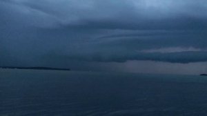 Встречаем грозу на Обском море, 29.06.2025. Стало темно и сыро. We meet a thunderstorm on the Ob sea