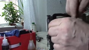Как сделать полную профилактику моталки и смазать швейную машину Чайка 142М. Видео №318.