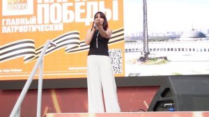 Виктория Носовская исполняет "Мир без любимого"