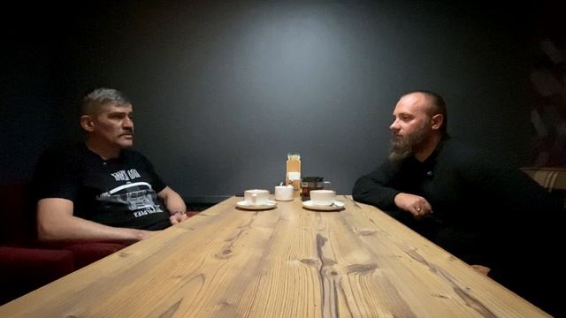 Интервью с Владимиром Кованько ,интересная беседа на тему фехтования, рубки,фланкировки.  Корогод