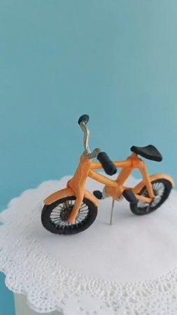 ВЕЛОСИПЕД ИЗ МАСТИКИ НА КАРКАСЕ