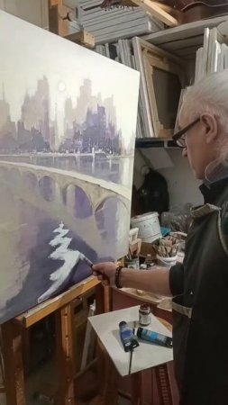Николай Александрович Балышев пишет картины из серии "Мосты".