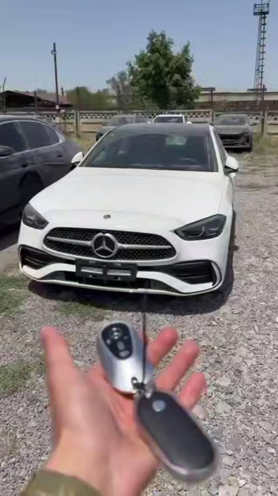 Доступен к заказу из Киргизии Mercedes Benz C 350 eL👇