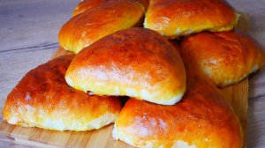 Пирожки с творогом и изюмом Простой рецепт. Дрожжевое тесто без яиц