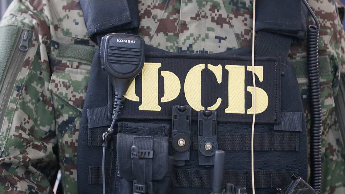 Двое крымчан задержаны за фото- и видеосъемку российской военной техники для СБУ