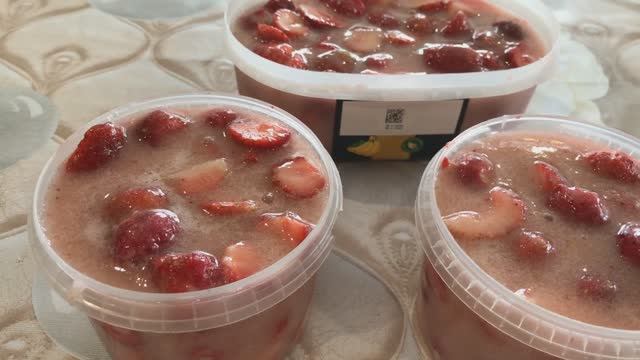 Заморозка клубники второй способ.Аромат и вкус не изменяется