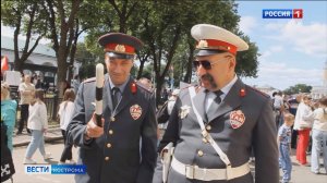 Автомобильный ретро-фестиваль с милицейским уклоном прошёл в Костроме
