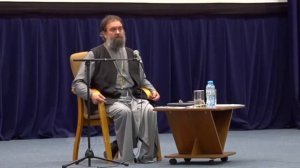 По словам настоятеля храма Живоначальной Троицы в Хохлах, современные женщины вечно...👇