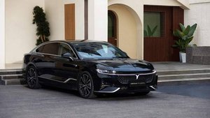 Voyah раскрыл подробности о седане Passion EVR российской сборки