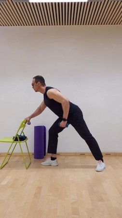 Тяга гантели к поясу в наклоне (дом)
