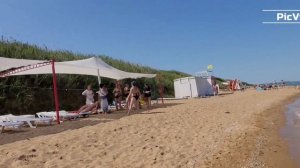 Пляж в Кучугуры Азовское море Темрюкский район сегодня 30 июня 2025. Море и погода сейчас