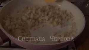 Салат из печени трески с кукурузой и гренками! Рецепт.