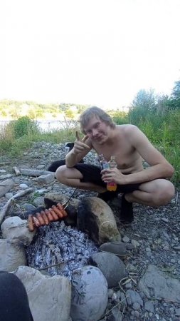 приезжайте и вас угостим #whynot72 #пикник #топ #пикникнаприроде #сосиски #сочи #кавказ #речка #лето