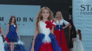 Status Fashion Week - традиционный показ мод, приуроченный ко Дню России.