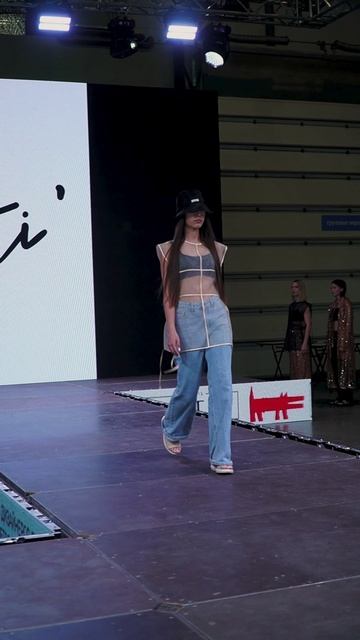 TATI смотреть онлайн