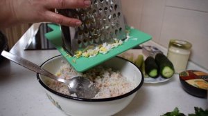 Салат из печени ТРЕСКИ с рисом и с овощами! Рецепт.