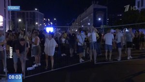 Протестующая в Сербии оппозиция возводит баррикады на дорогах: видео