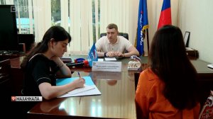 Проблемы дагестанцев выслушал депутат Госдумы Артем Бичаев
