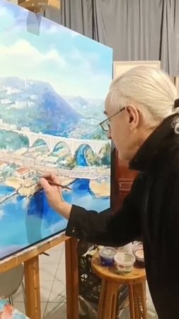 Николай Александрович Балышев пишет картины из серии "Мосты".