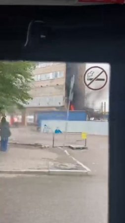 Взрыв и мощный пожар на улице Плеханова в Москве.Очевидцы говорят о двух громких хлопках.