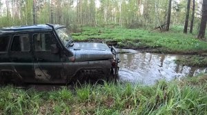 Добыли ГЛУХАРЯ НА ТОКУ. Засадили УАЗ в Болоте!